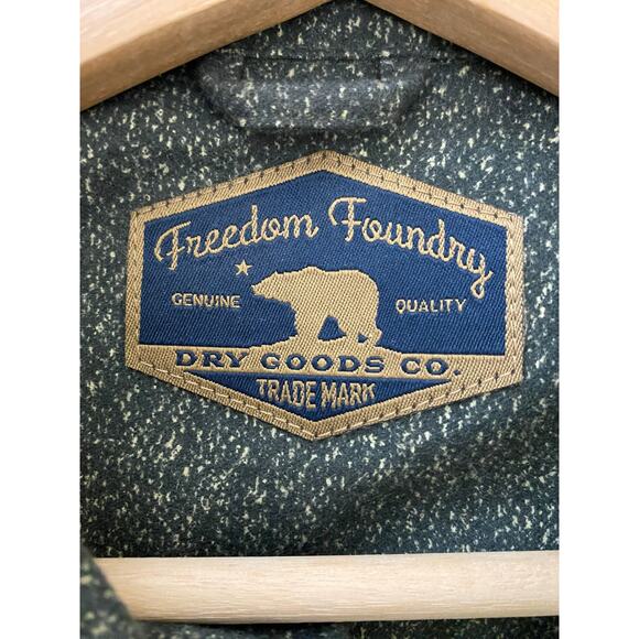 Freedom Foundry Men's XL Green Speckled Button Up Flannel Shacket - Picture 6 of 6